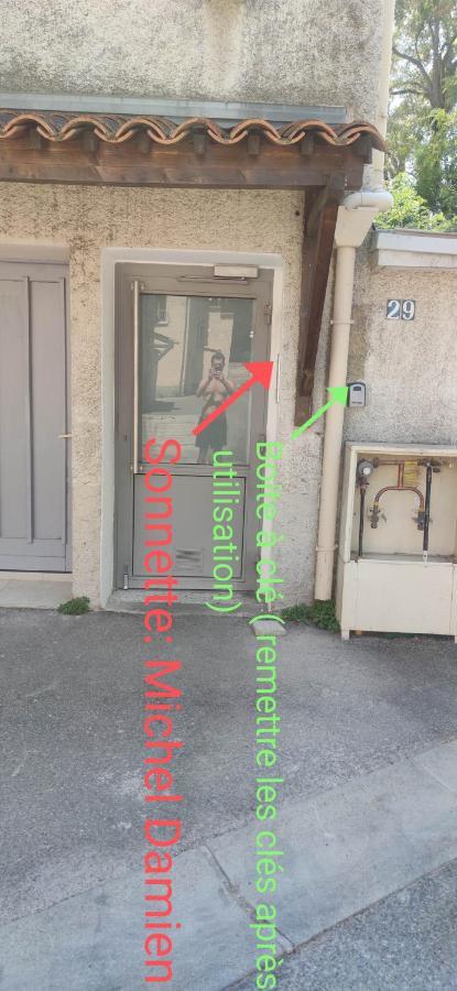 Logement Entier A 15 Mn D'Avignon, 10Mn D'Orange Deux Chambres Roquemaure  Exterior foto